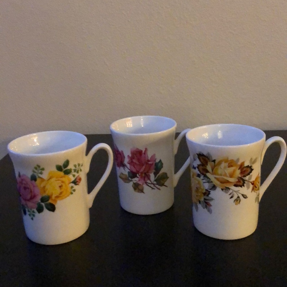 3 Windsor made England bone China tea cups